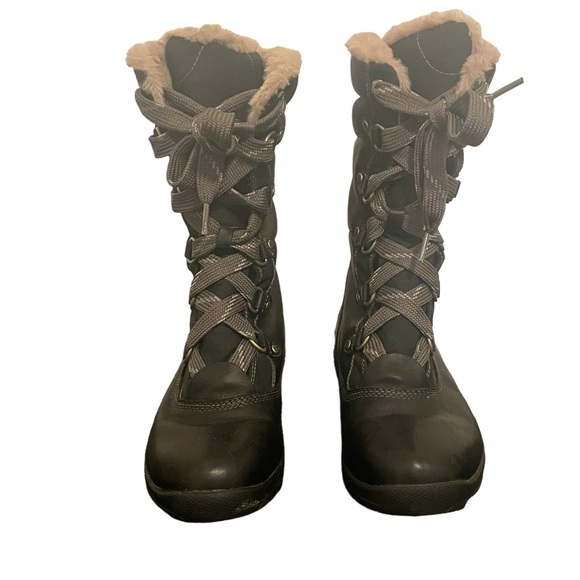 TIMBERLAND Timberland Women's MT Hope Mid Waterproof Boot Size 8.5 - Picture 2 of 7